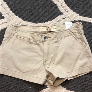 Hollister khaki shorts